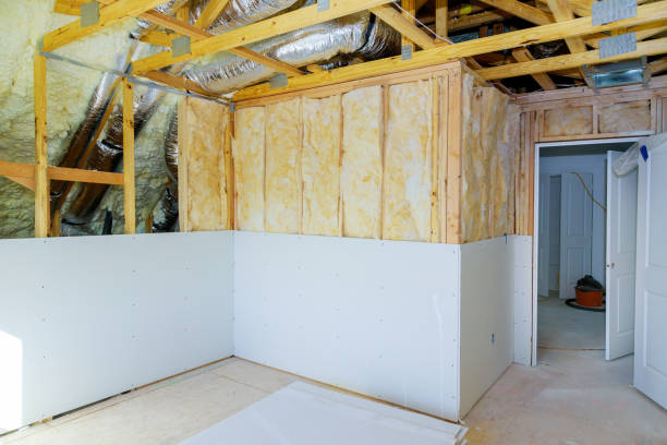 Best Insulation Installation Services in Fort Thompson, SD